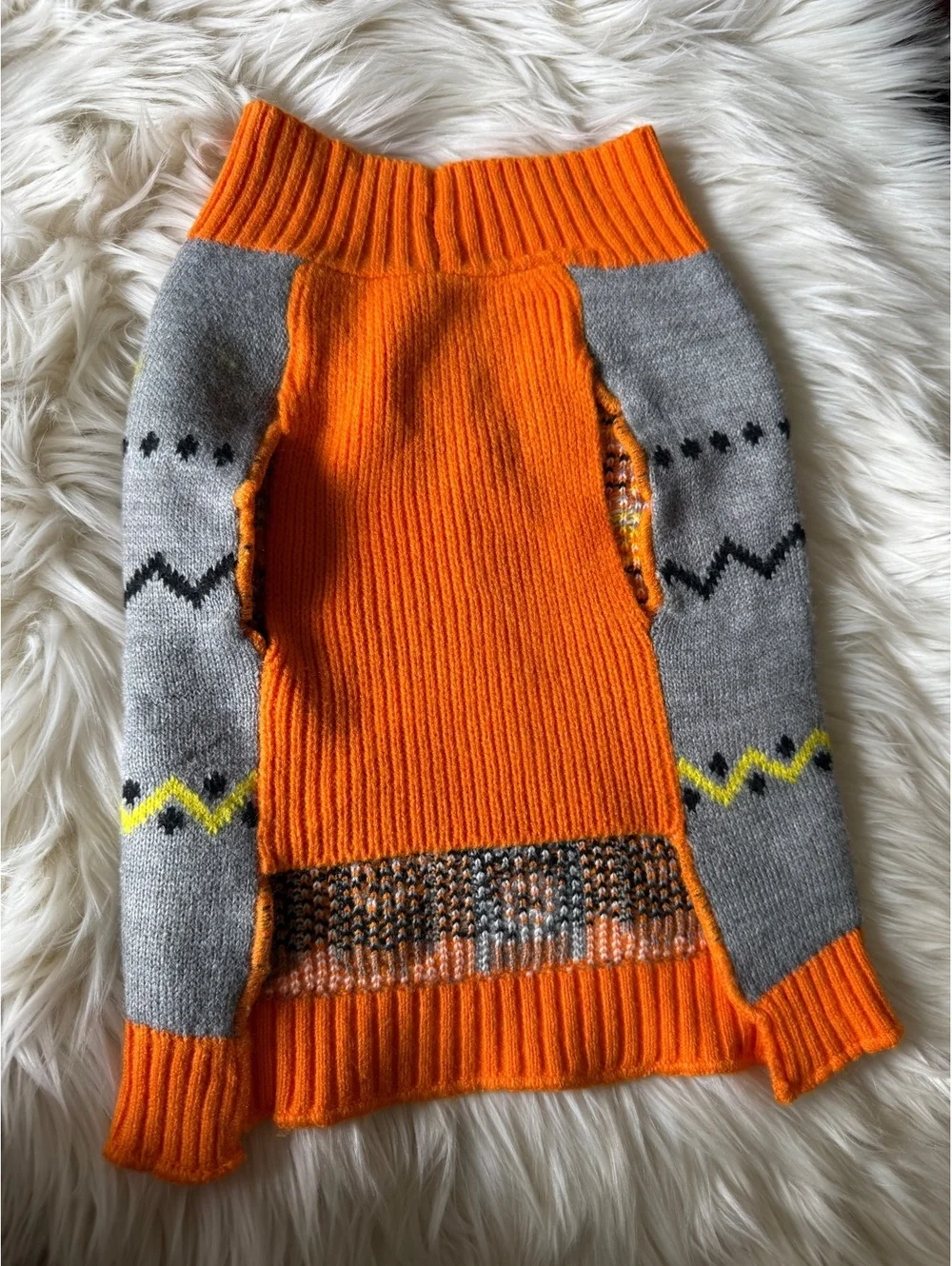 Halloween Themed Acrylic Knit Dog Sweater Size Small
